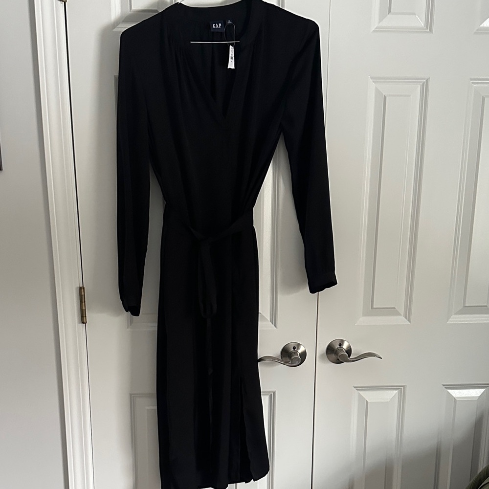 GAp Elegant Black Long Sleeve  maxi Lenght Dress